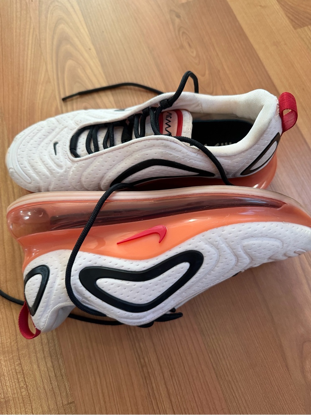 Women’s Nike 720 Coral